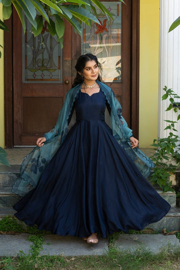Urbane Elegant Navy Blue Tafetta Silk Women Gowns